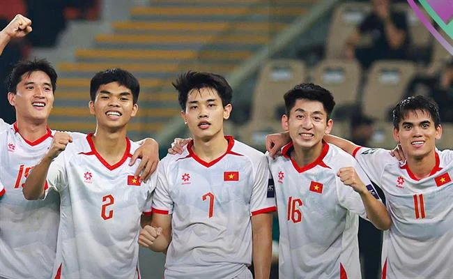 Trực tiếp đá gà kịch tính trên full88 tải game